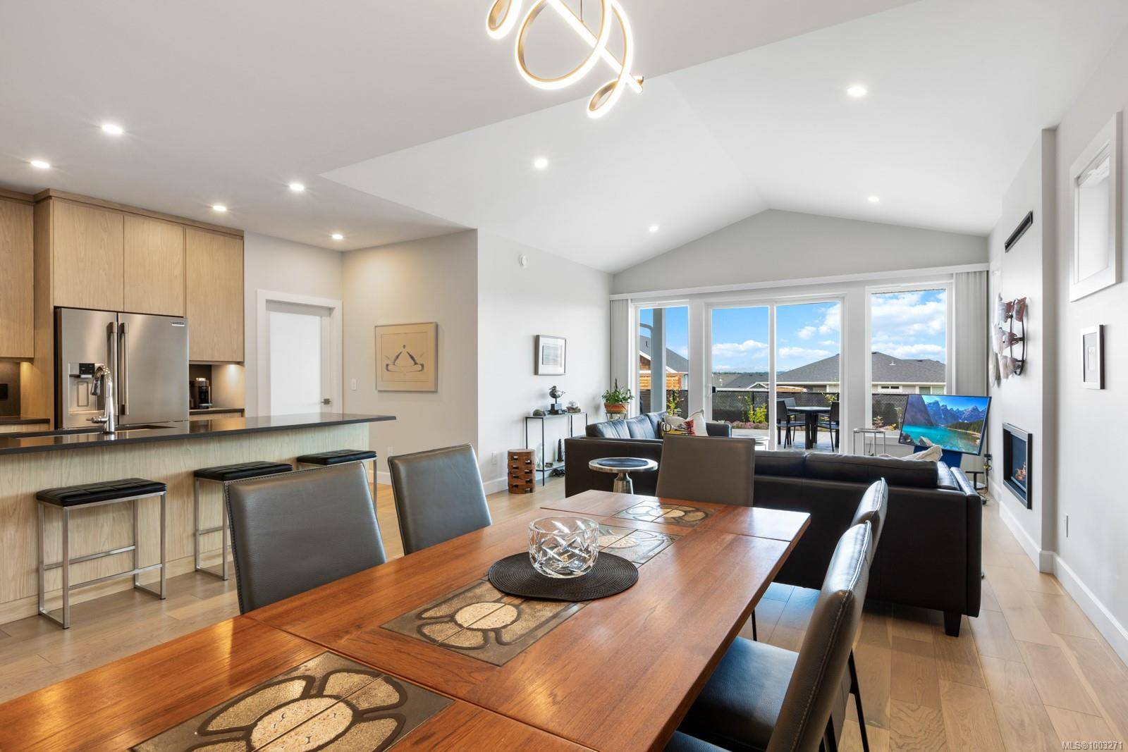 Courtenay, BC V9N 0B6,3329 Eagleview Cres