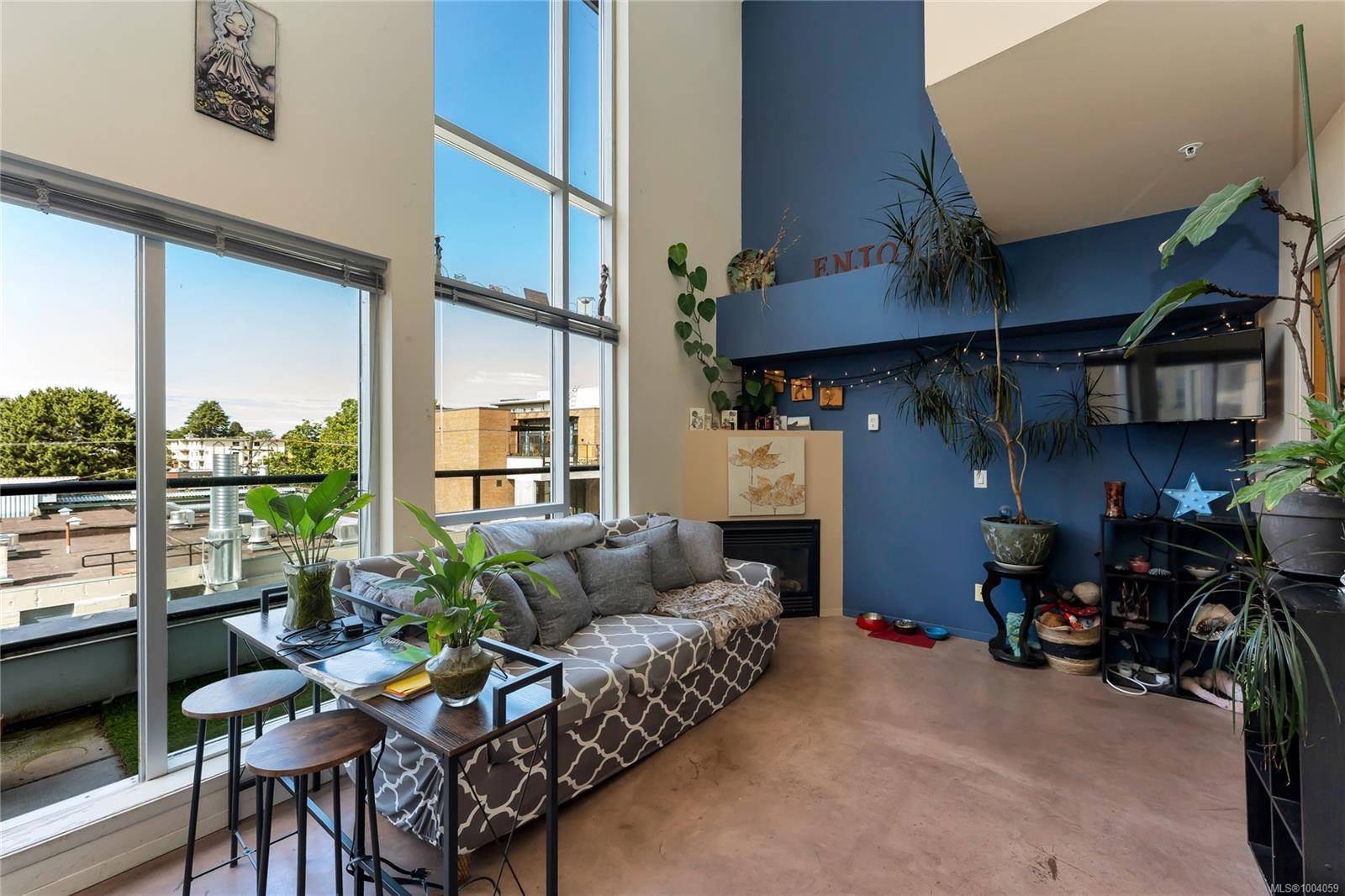 Victoria, BC V8V 3N4,932 Johnson St #406