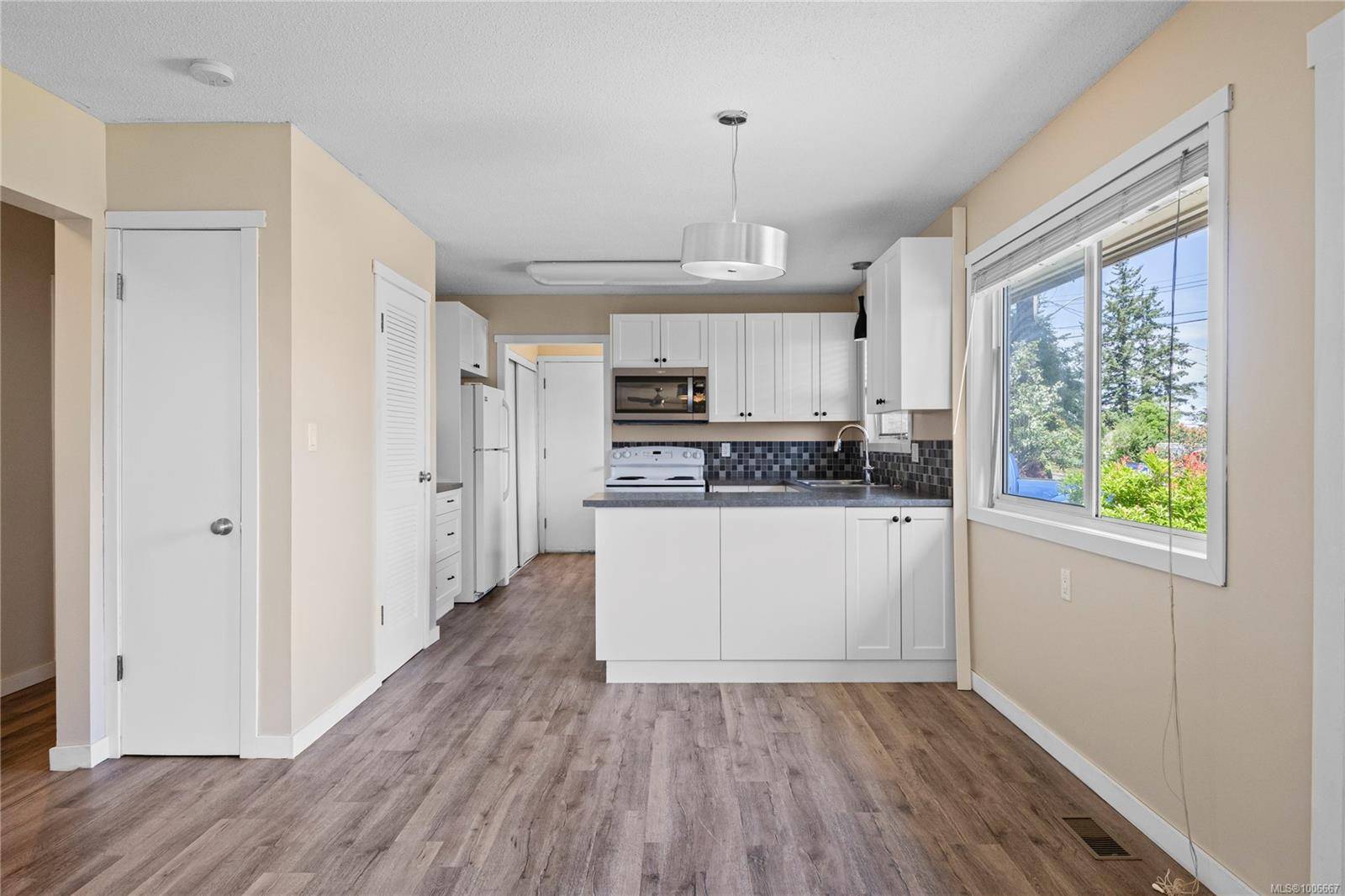 Campbell River, BC V9W 2A6,736 Nancy Greene Dr