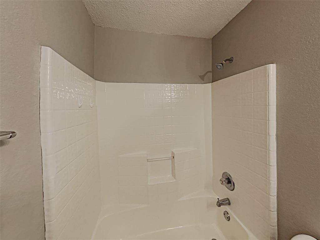 Saginaw, TX 76179,613 Oak Hollow Trail