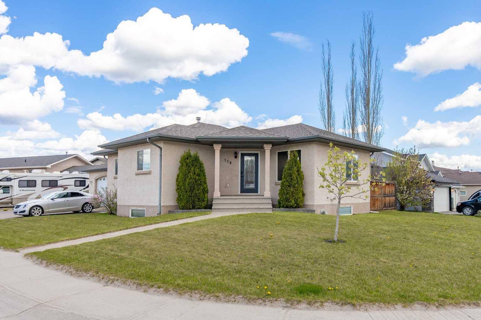 119 Mackay CRES, Hinton, AB T7V 2C8