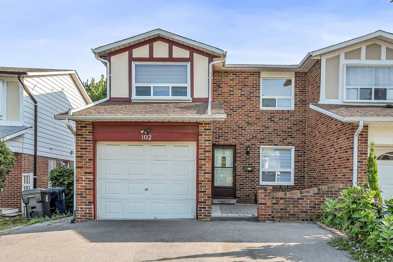Toronto C15, ON M2H 2K2,102 Micmac CRES