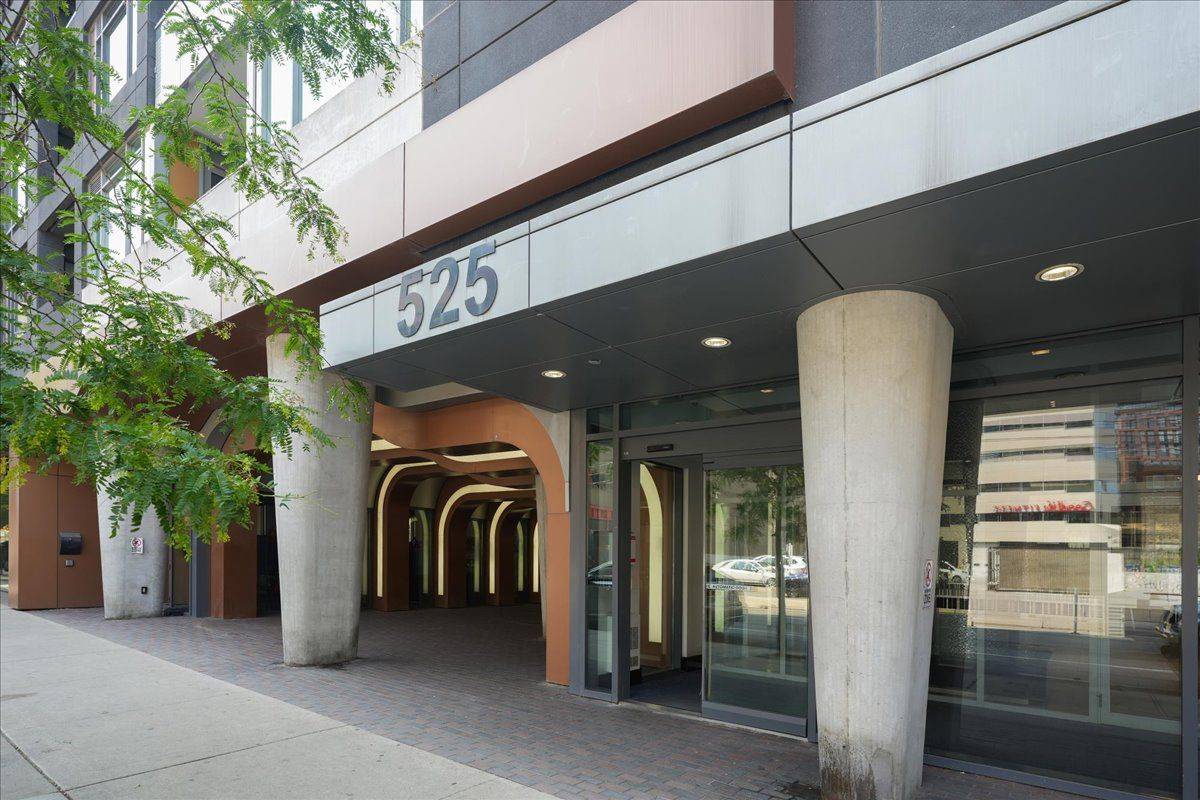 Toronto C01, ON M5V 0N7,525 Adelaide ST W #215
