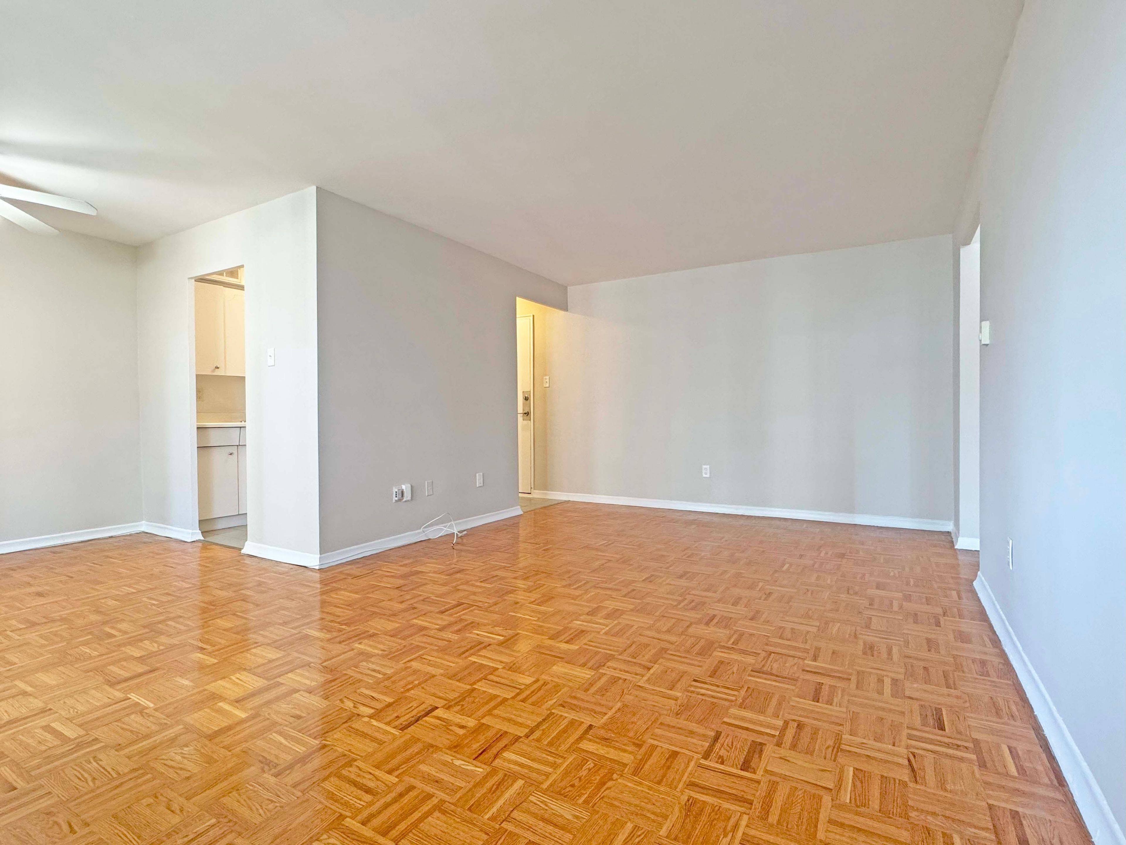 Toronto C08, ON M4Y 1M8,55 Isabella ST #903