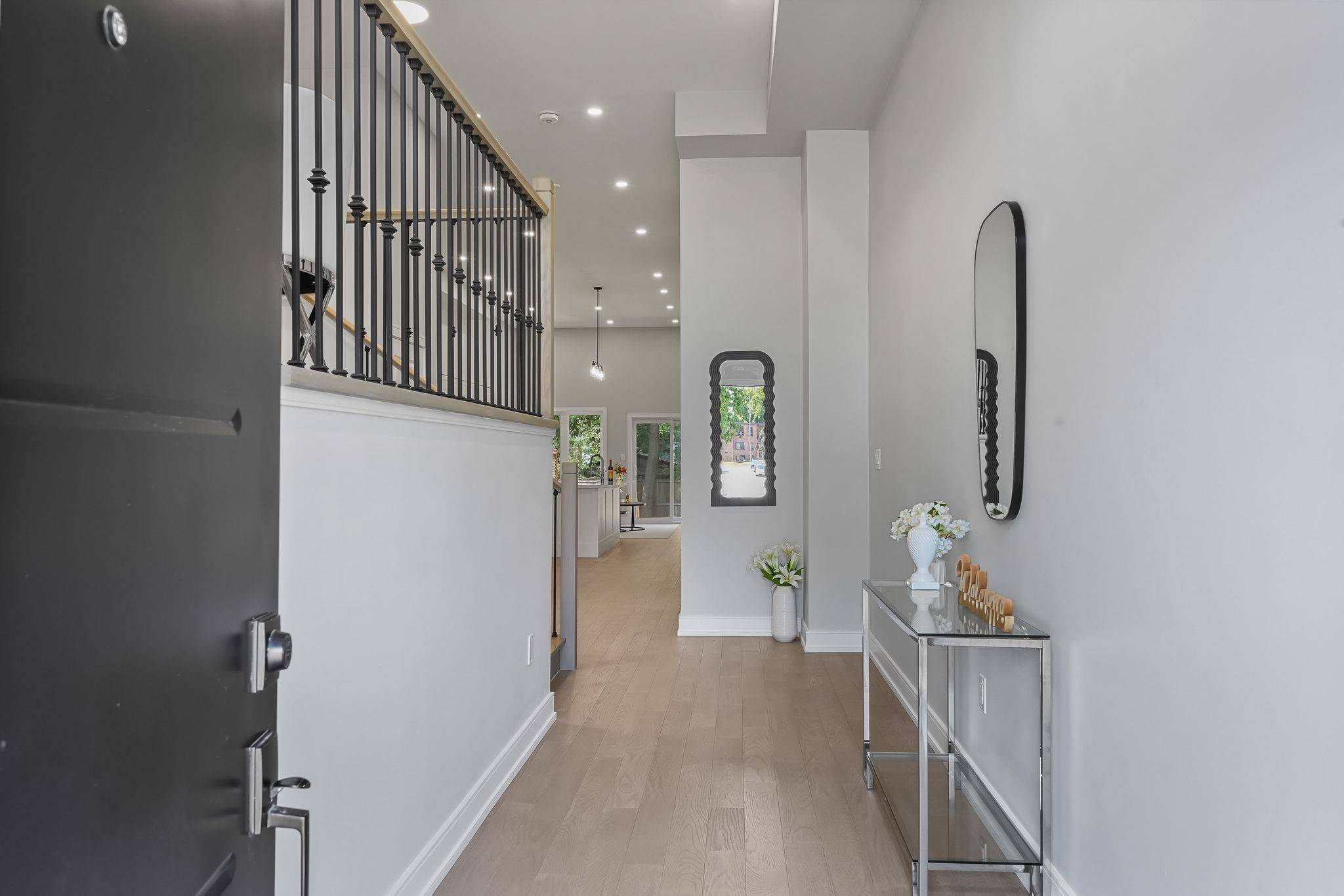 Oshawa, ON L1J 2N7,308 Anderson AVE