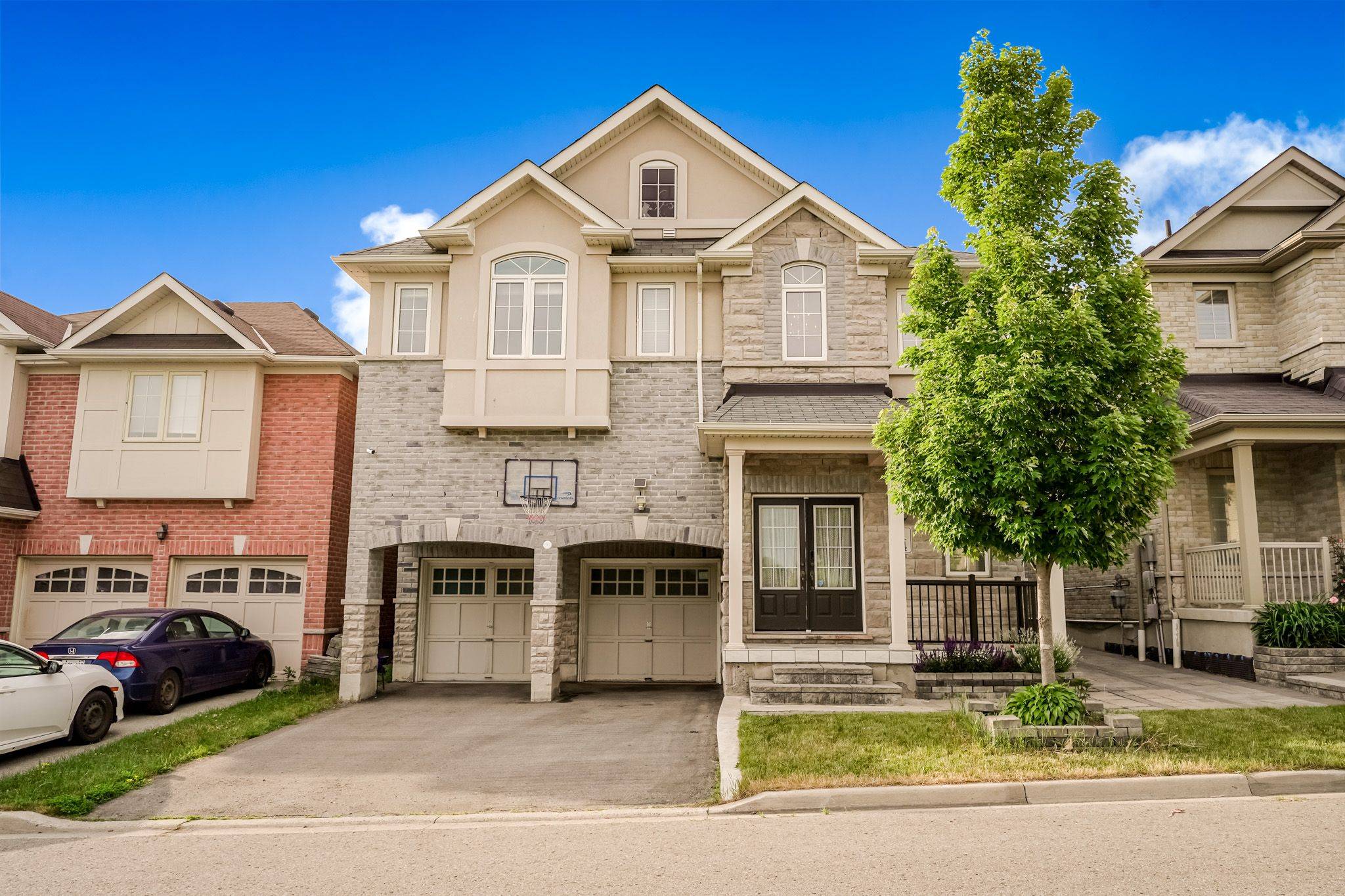 Ajax, ON L1Z 0M9,14 Mosely CRES