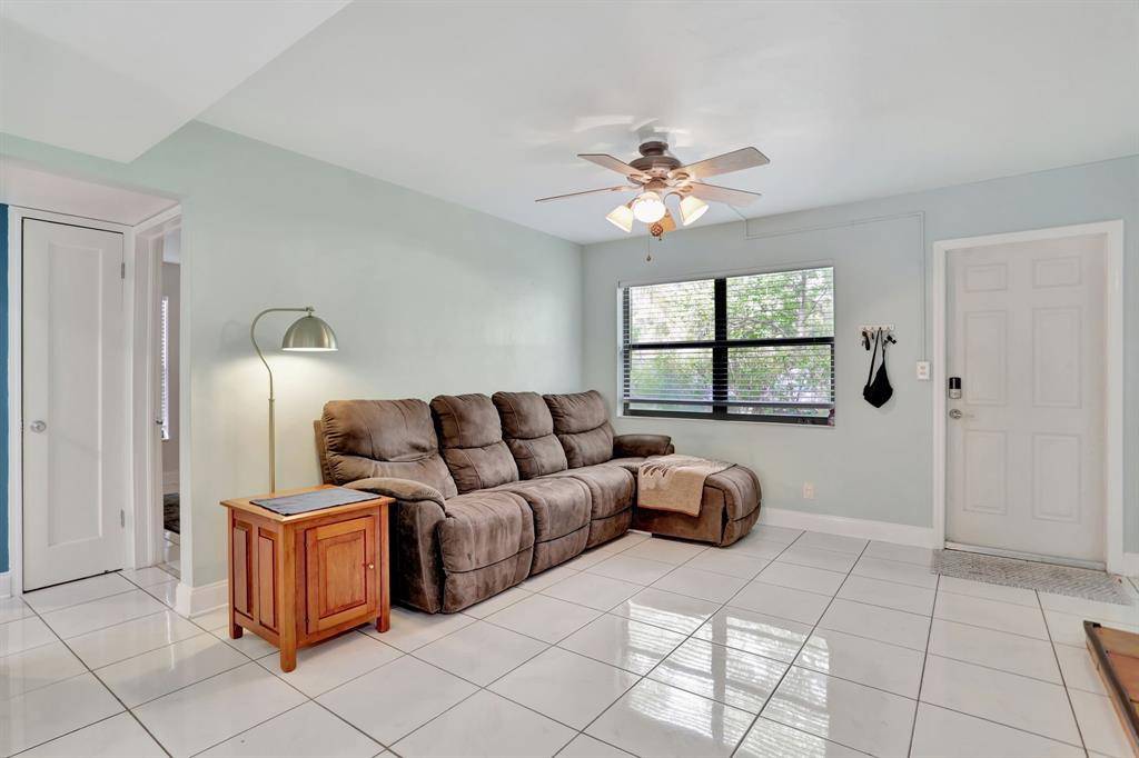 Fort Lauderdale, FL 33304,1404 NE 2nd Ave