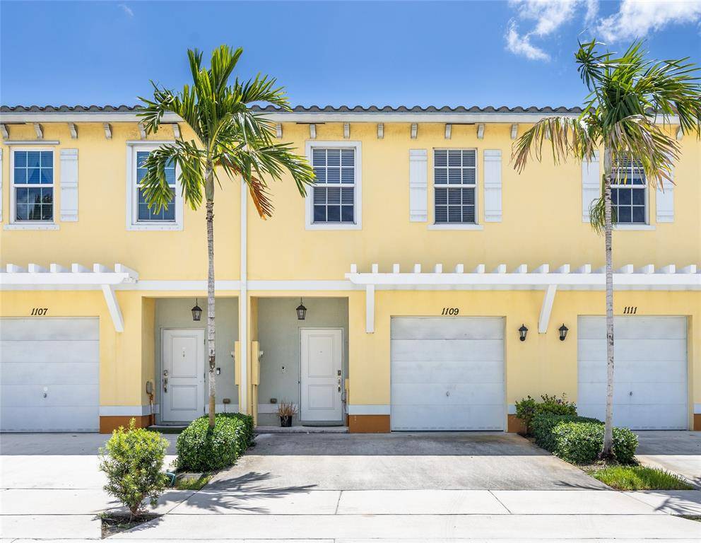 1109 NW 40th Ter, Lauderhill, FL 33313