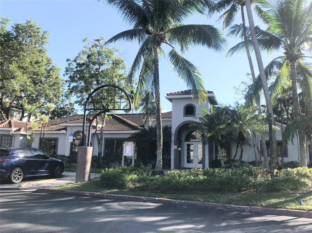 Coral Springs, FL 33071,Address not disclosed