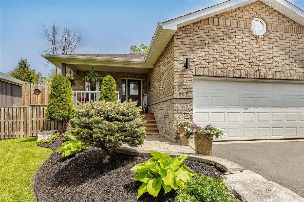 Georgina, ON L4P 3E9,825 Elmwood RD