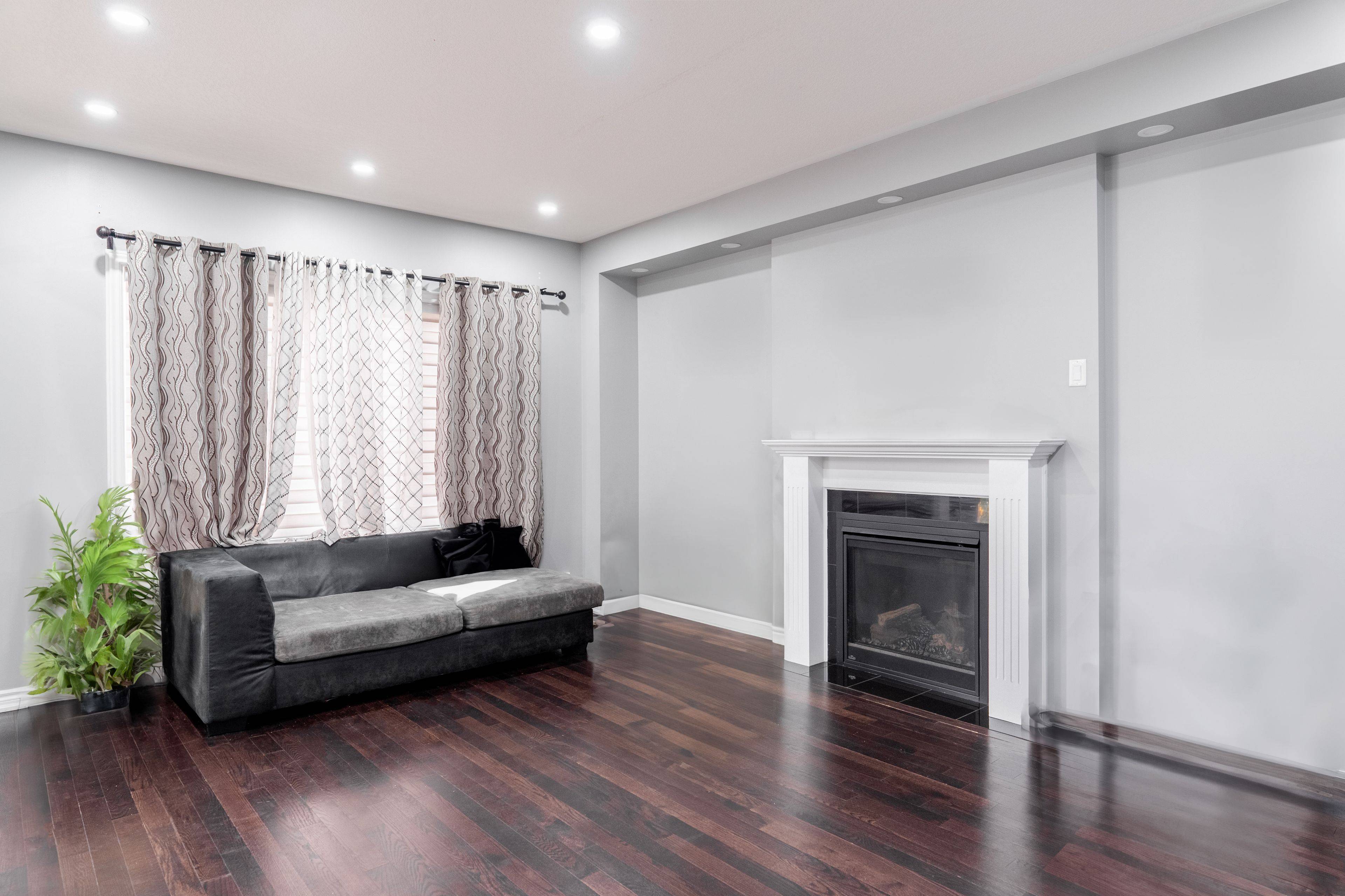 Brampton, ON L7A 0G4,11 Magical RD