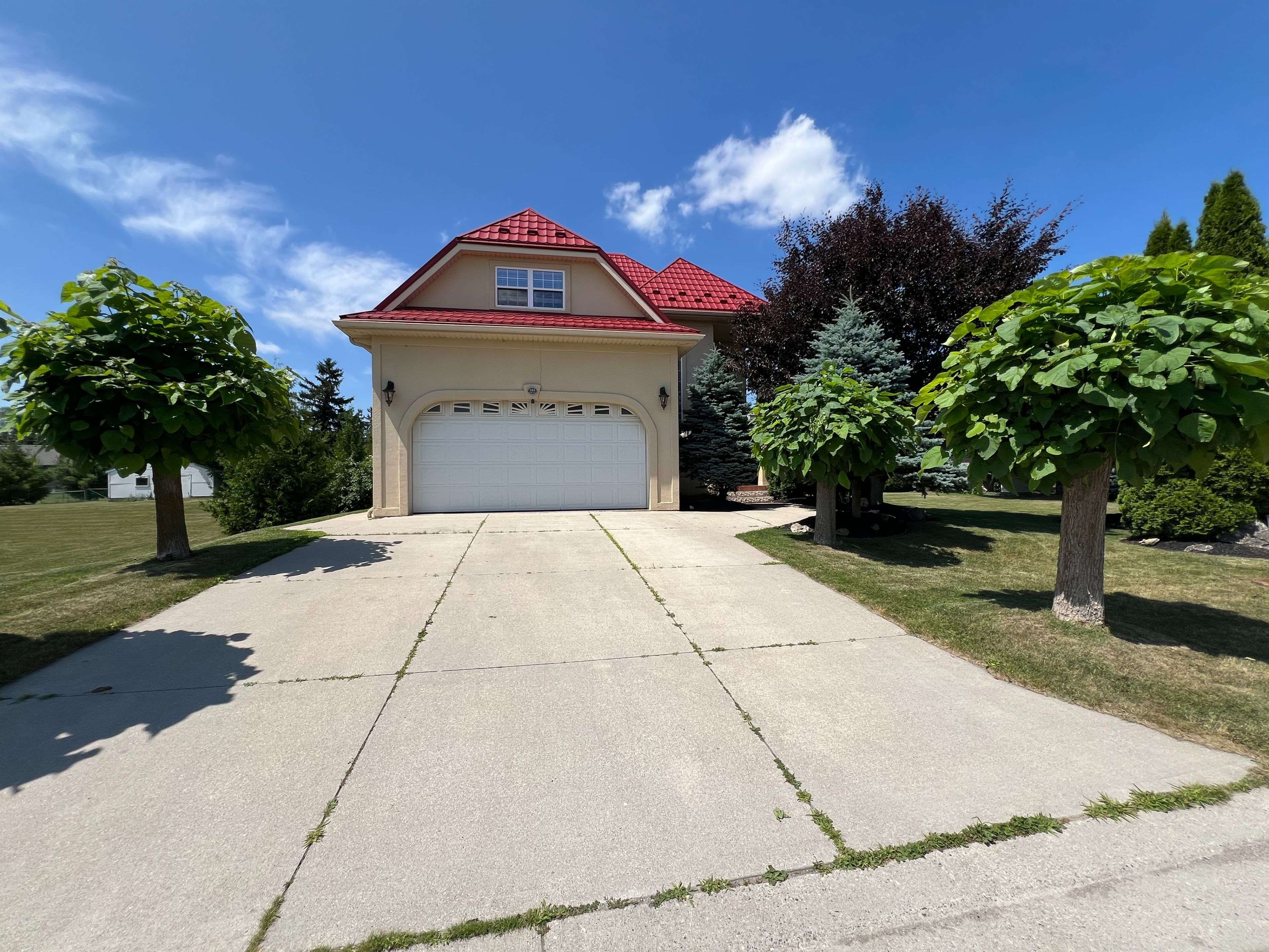 East Zorra-tavistock, ON N0B 2R0,101 Rudy AVE