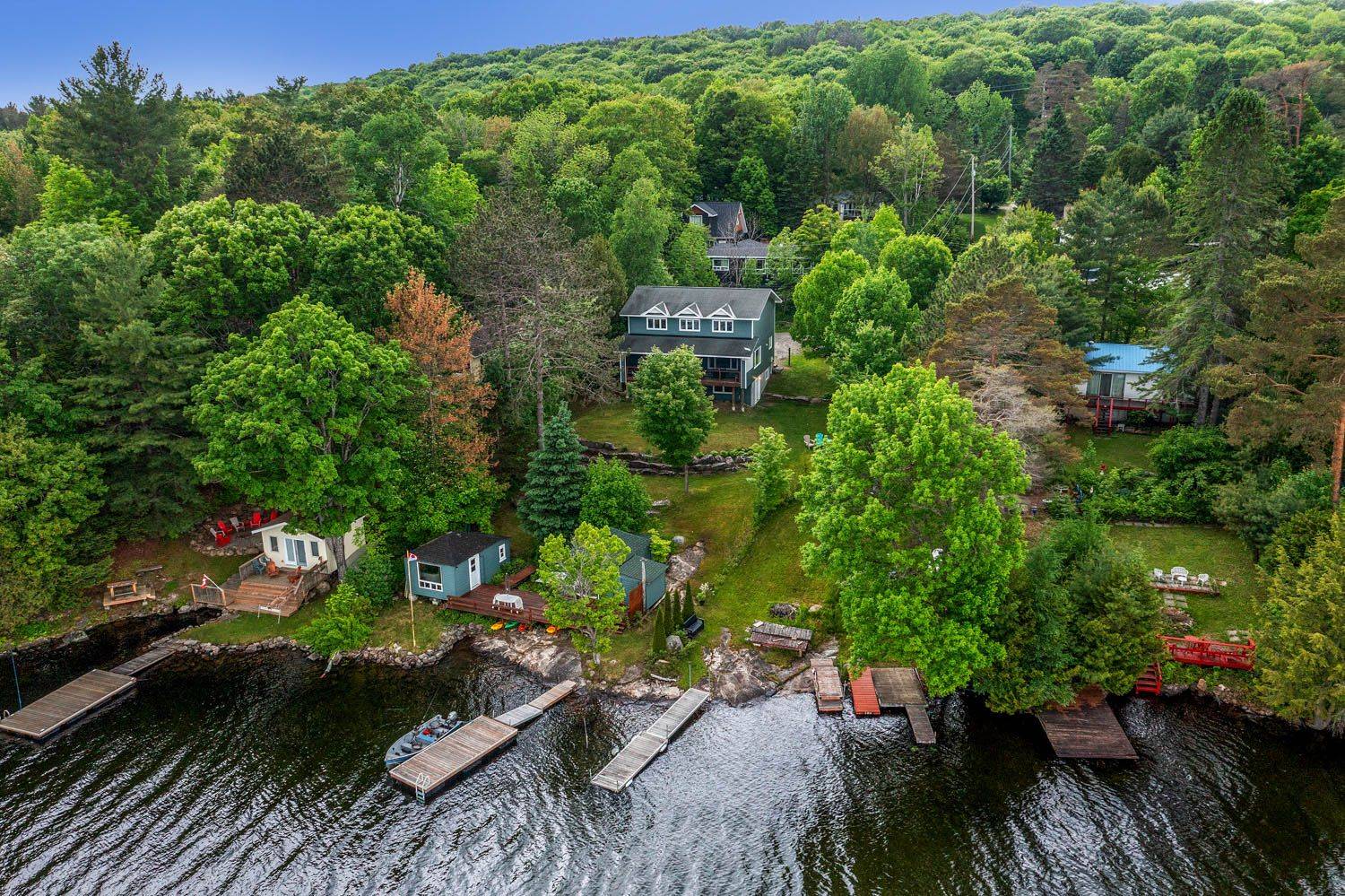1033 Harvest Moon LN, Algonquin Highlands, ON K0M 1S0