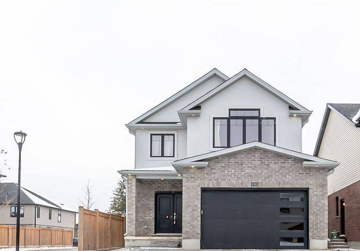 3023 Doyle DR, London South, ON N6M 0G9