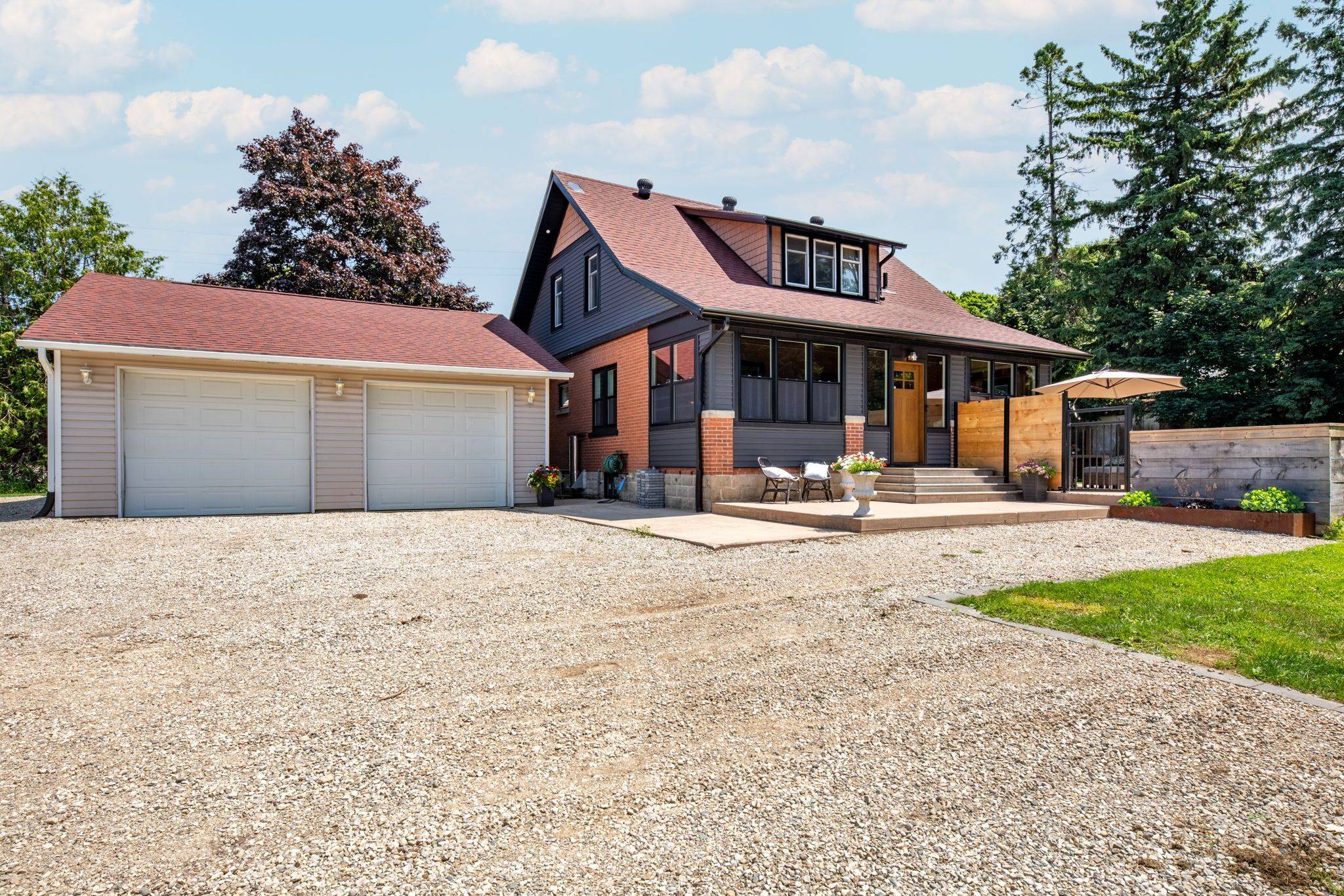 Chatsworth, ON N0H 1R0,776856 10 HWY