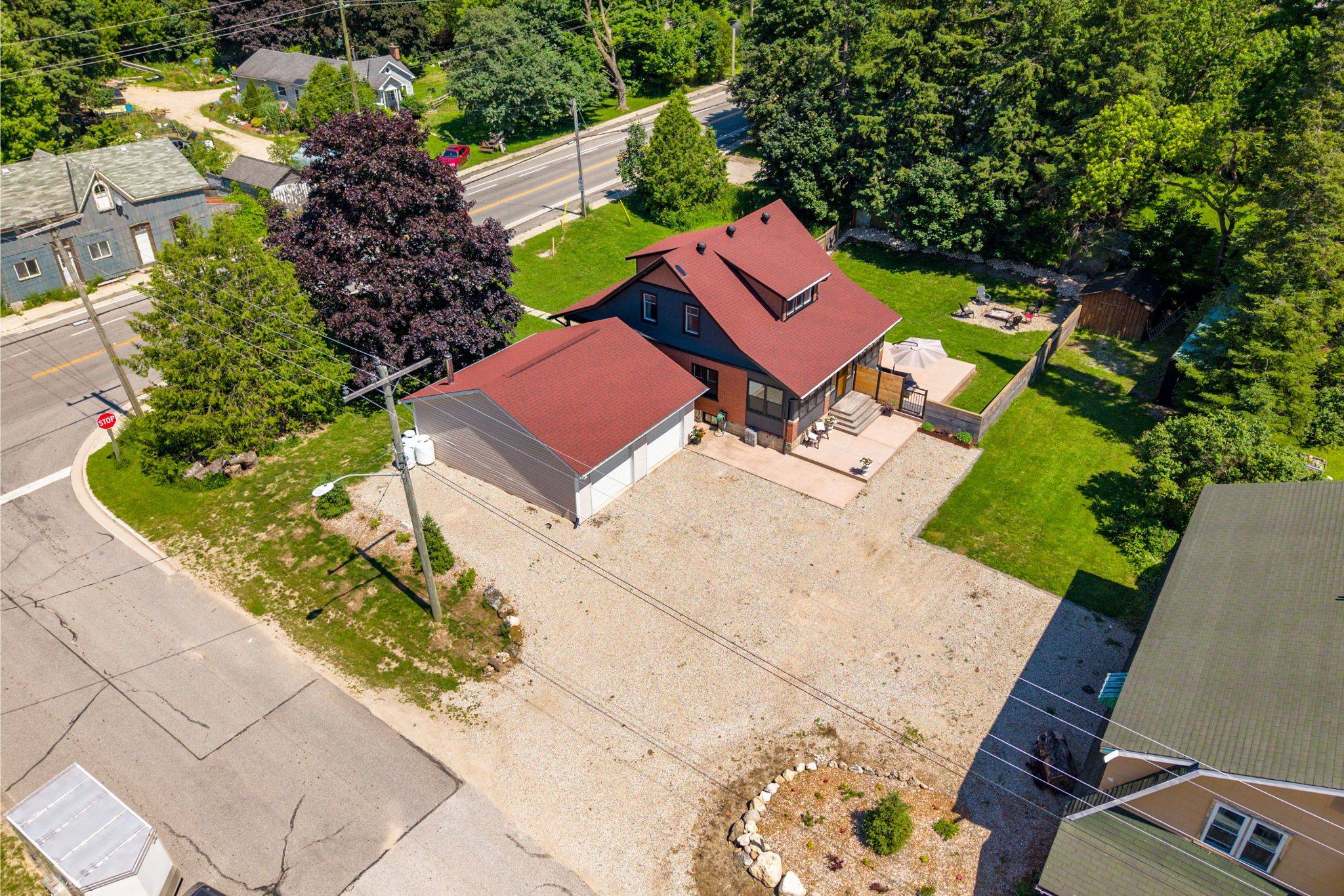 Chatsworth, ON N0H 1R0,776856 10 HWY