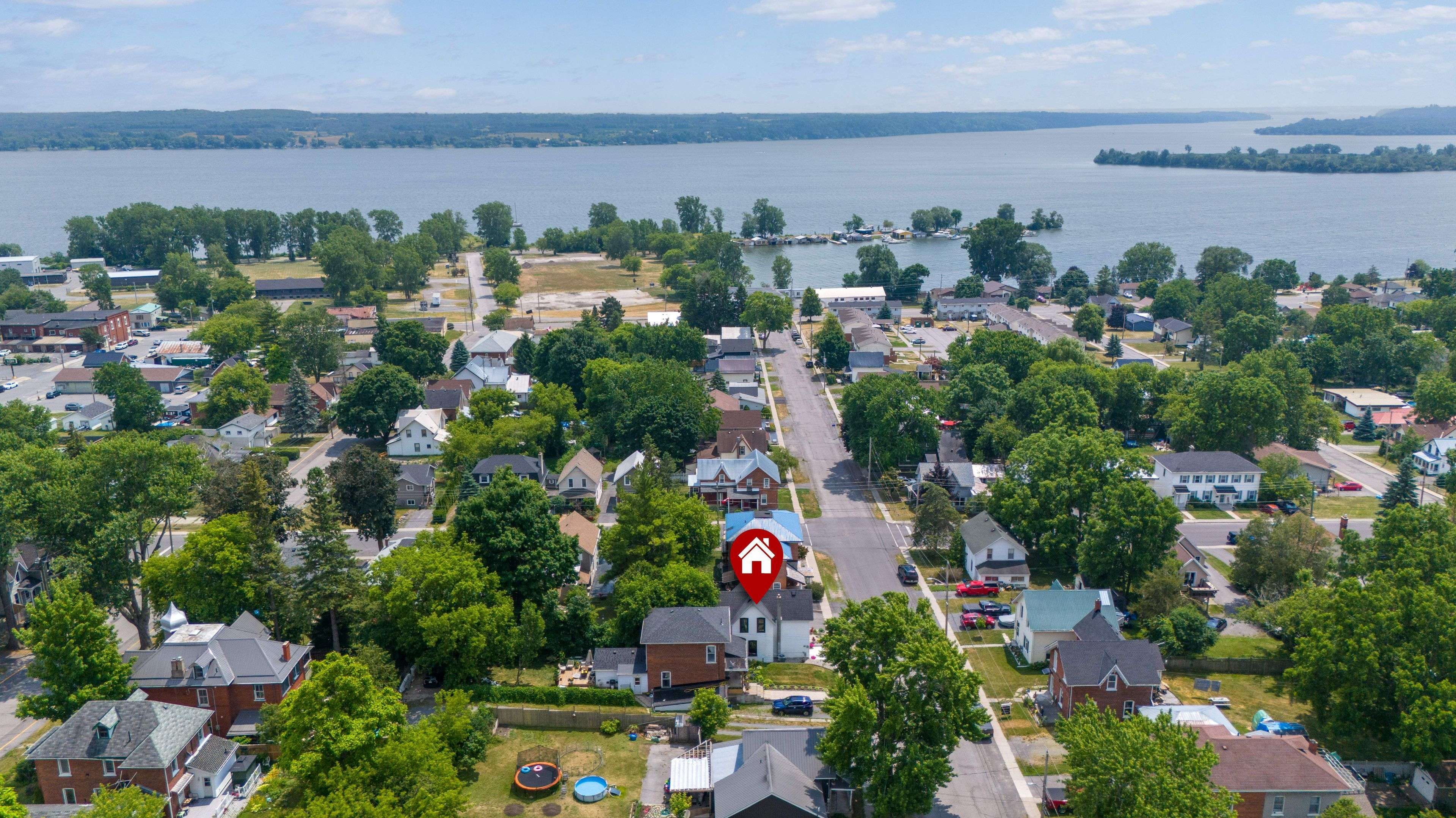 Deseronto, ON K0K 1X0,120 Green ST