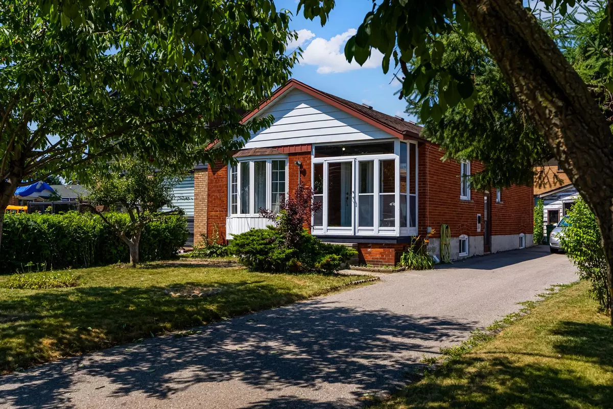 Toronto E04, ON M1R 1W8,119 Marble Arch CRES