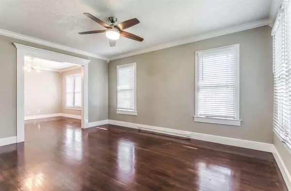 Dallas, TX 75206,5901 Belmont Avenue #4