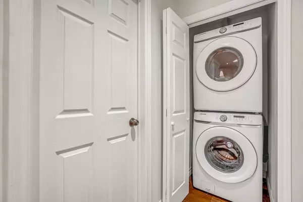 Toronto C15, ON M2H 2K2,102 Micmac CRES