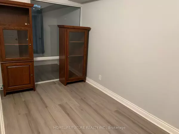 Toronto C01, ON M5G 2J8,717 Bay ST #510