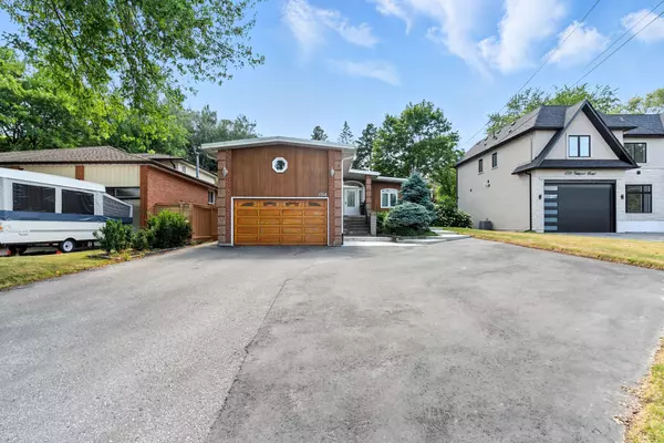 Pickering, ON L1V 1S8,1748 Fairport RD