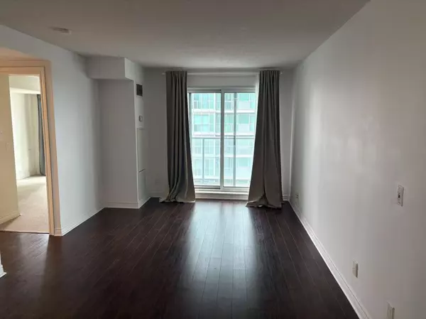 Toronto E09, ON M1P 4Y7,70 Town Centre CT #2405
