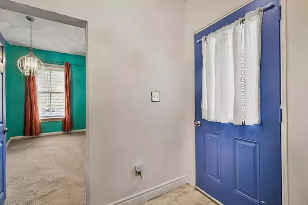 Owen Sound, ON N4K 4X7,1785 4th AVE W