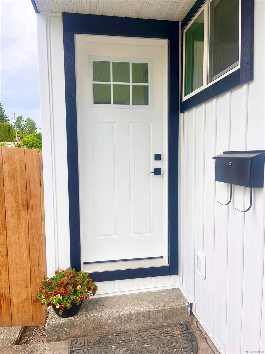 Courtenay, BC V9N 2Z1,1705 Lewis Ave