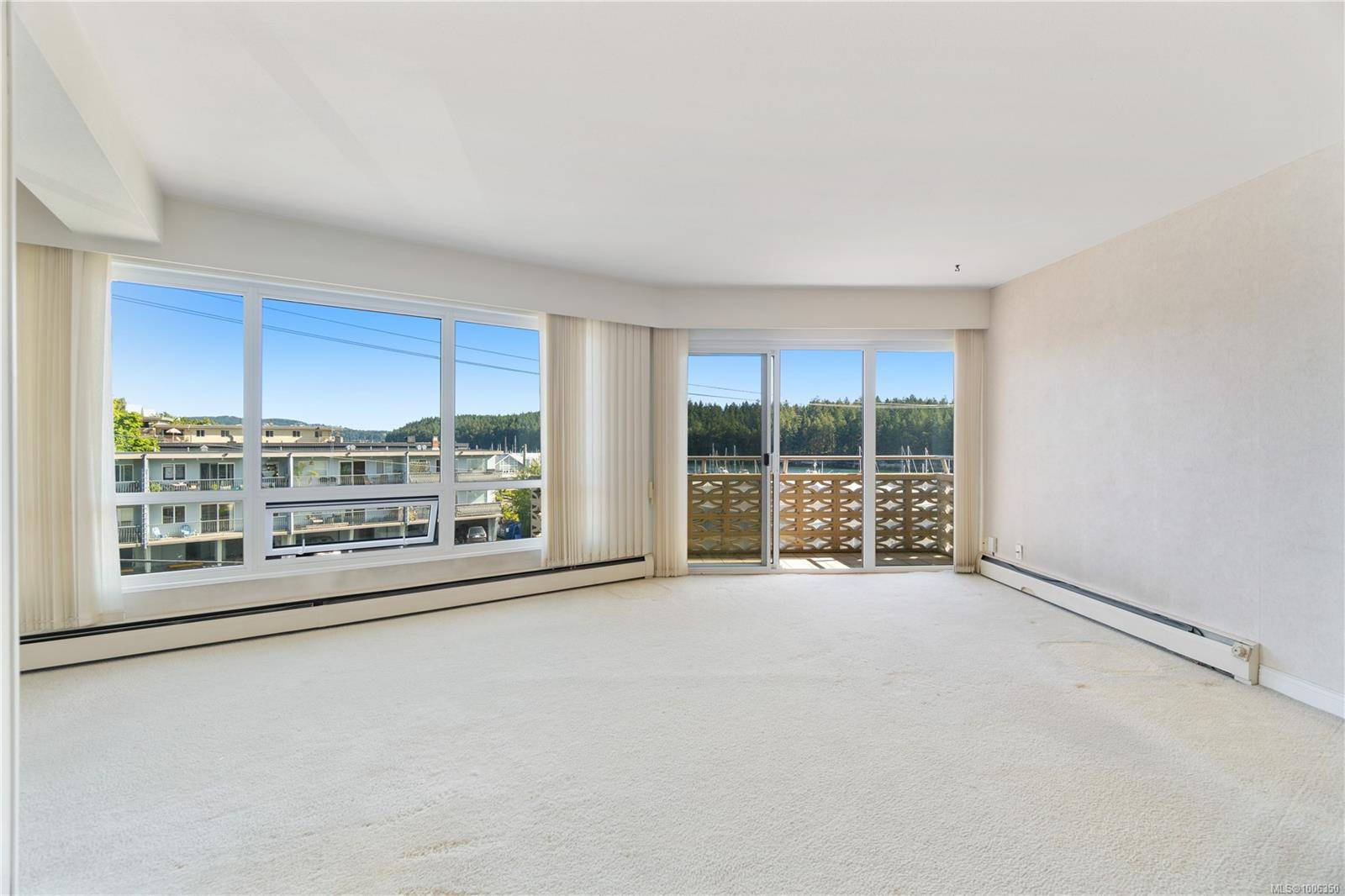 Nanaimo, BC V9S 4H9,375 Newcastle Ave #301