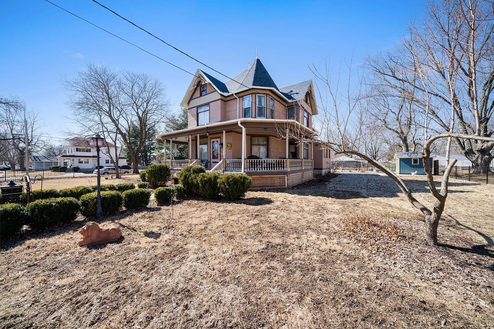 410 S 7th Street, Oregon, IL 61061