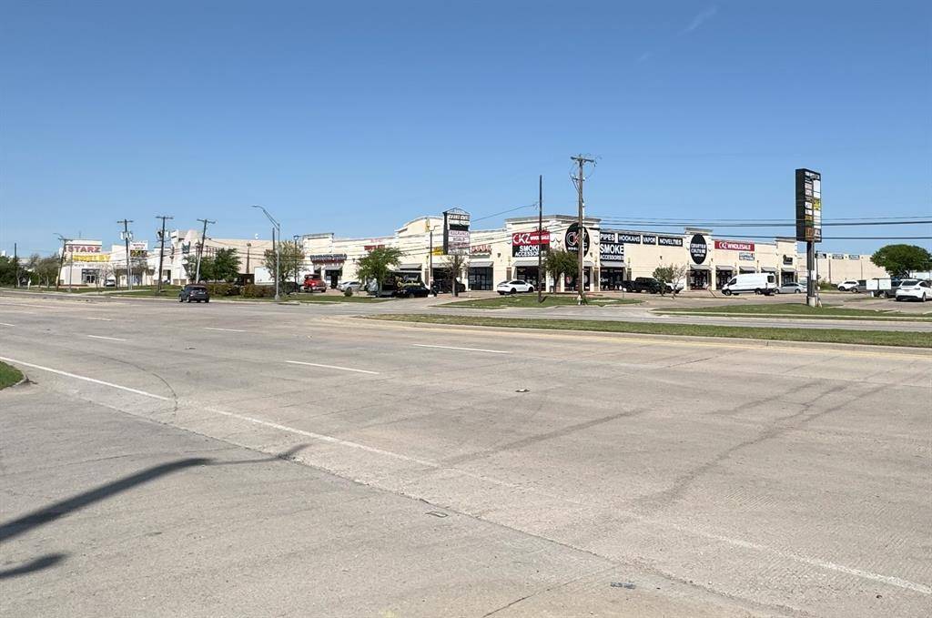 Dallas, TX 75229,11526 Harry Hines Boulevard