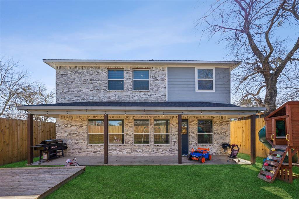 Roanoke, TX 76262,135 Birch Lane