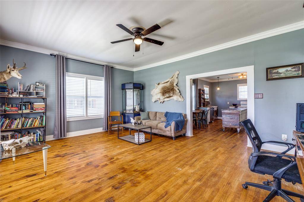 Pilot Point, TX 76258,108 W Grove Street