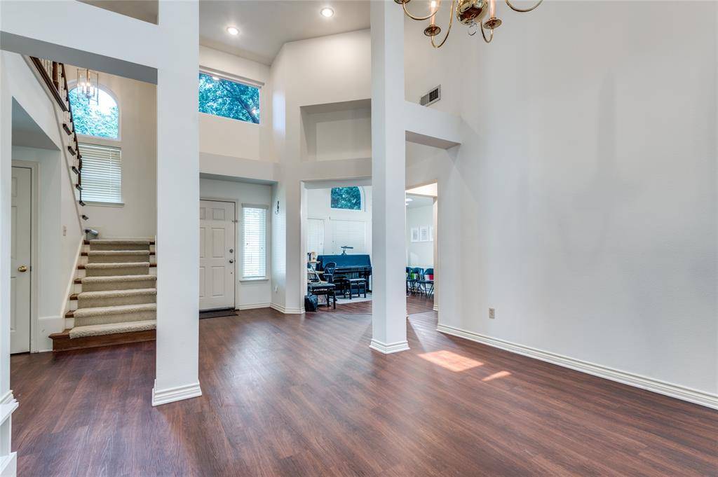 Irving, TX 75062,924 Mccoy Drive