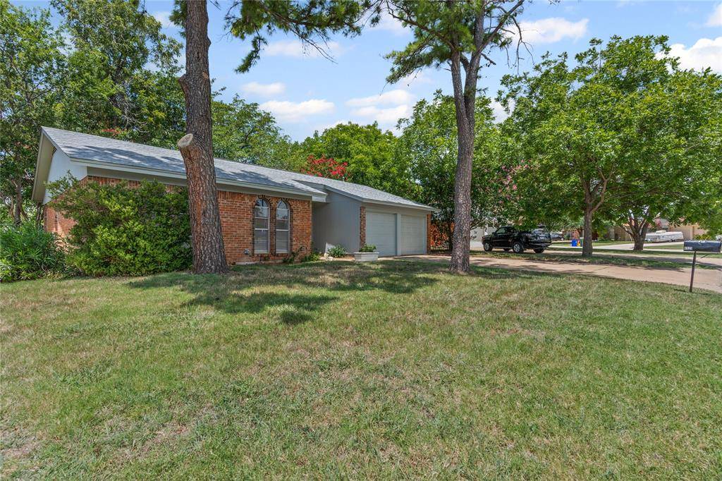 Watauga, TX 76148,6525 Route 66