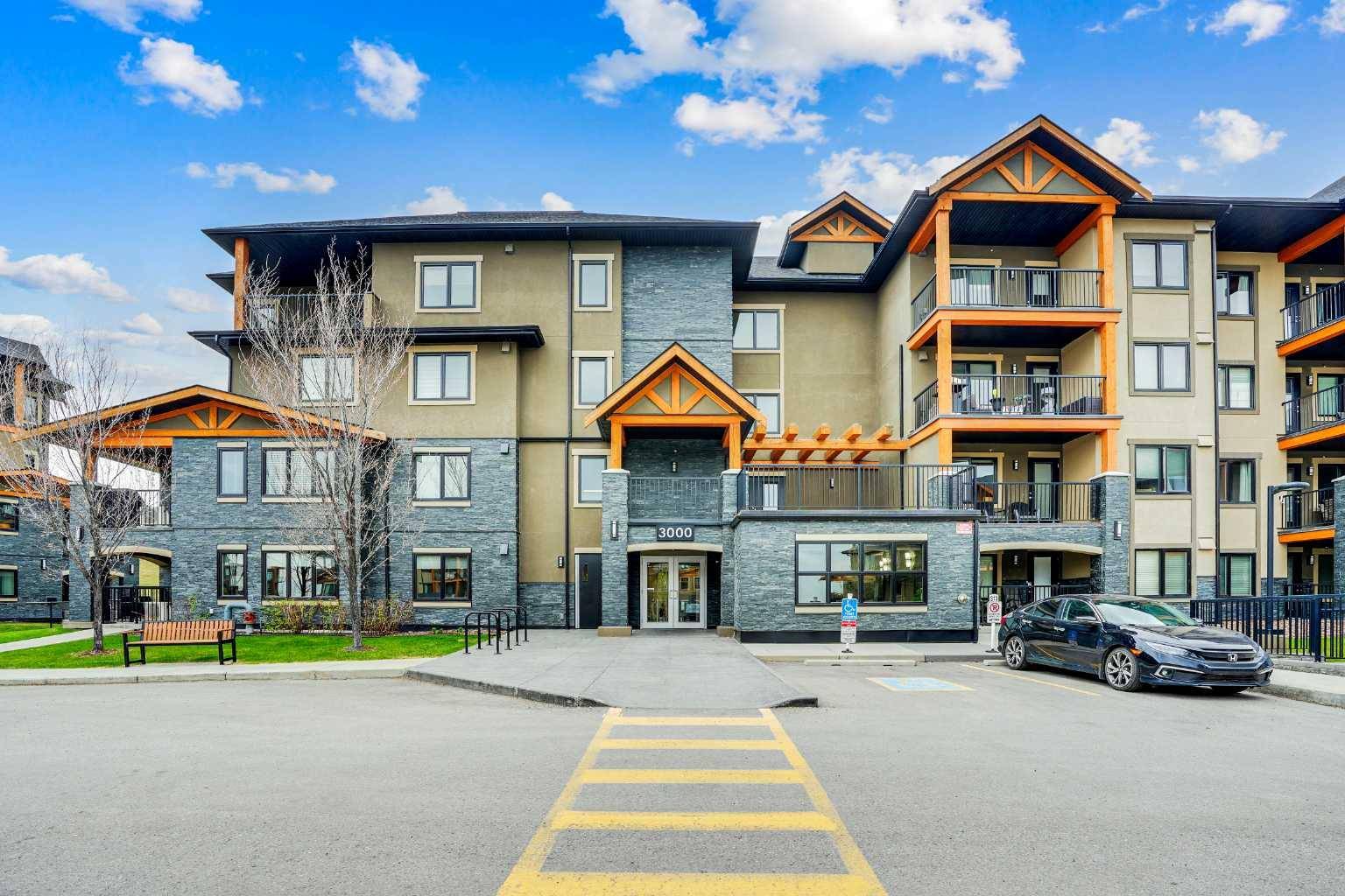 Calgary, AB T3R 1S2,450 Kincora Glen RD NW #3210