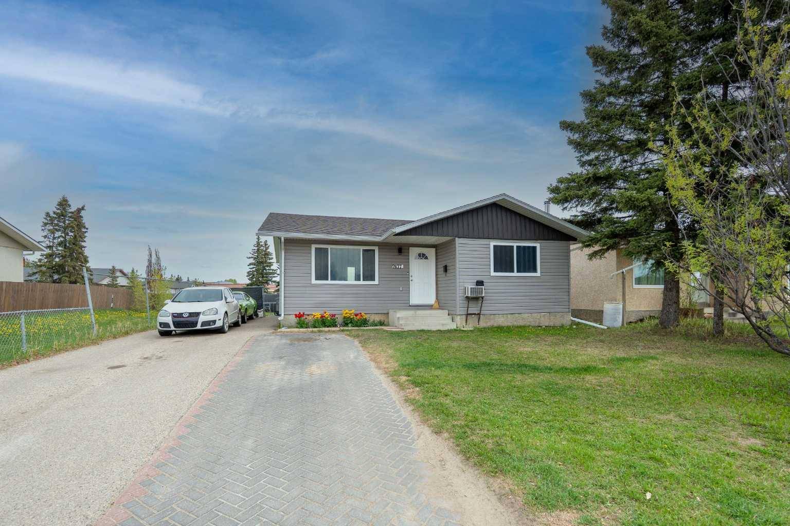 7677 Patterson DR, Grande Prairie, AB T8V3Z4