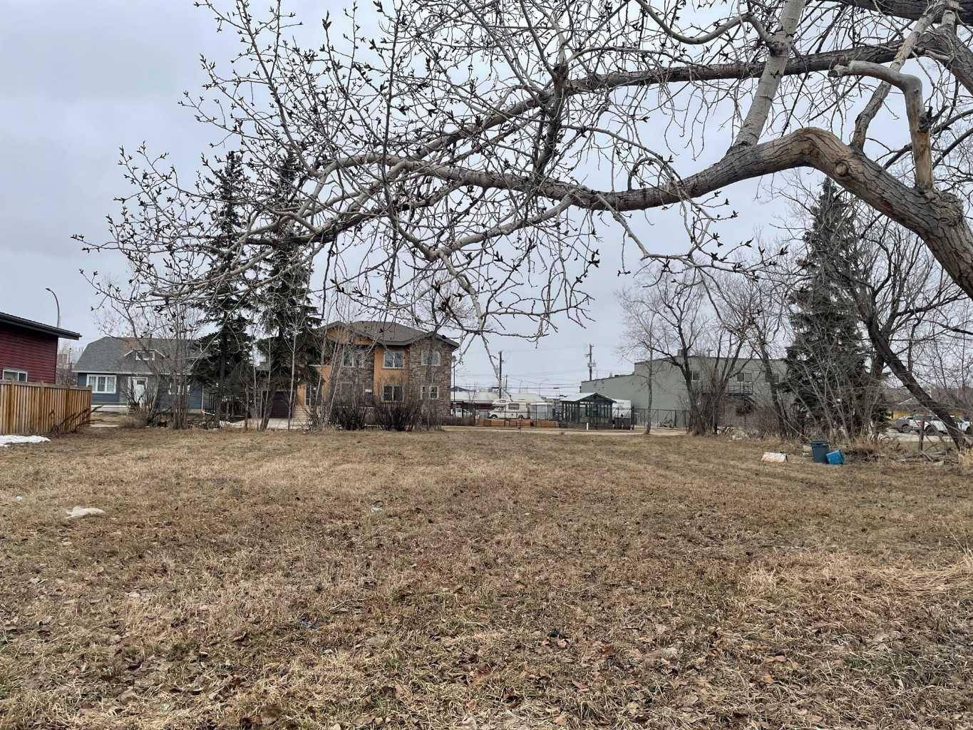 Grande Prairie, AB T8V 0L2,10011 95 AVE