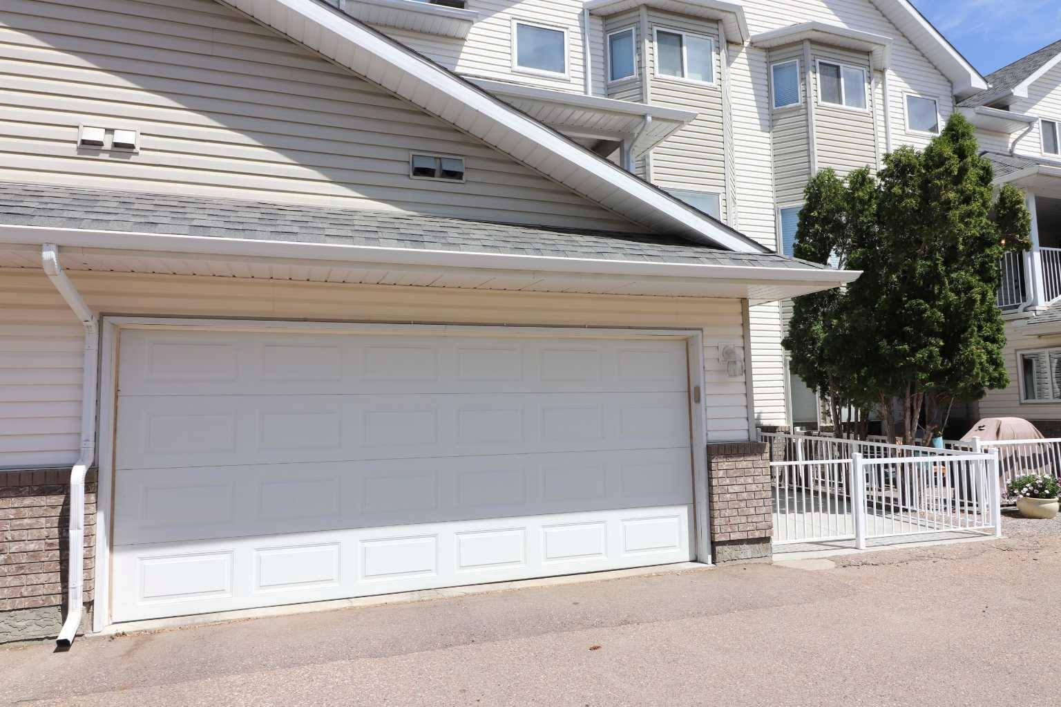 Medicine Hat, AB T1A8T9,241 Washington WAY Southeast