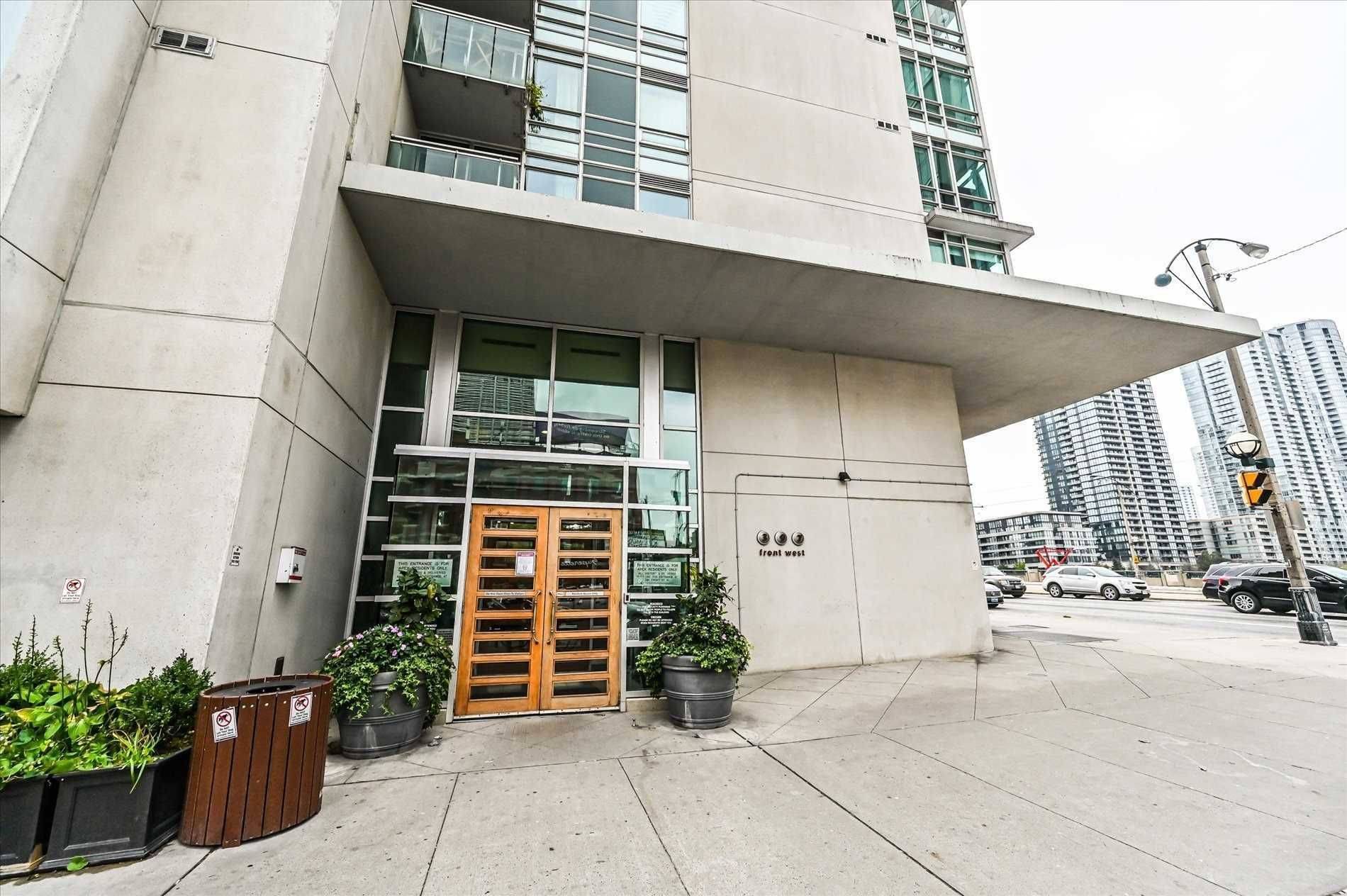Toronto C01, ON M5V 3S1,397 Front ST W #2309