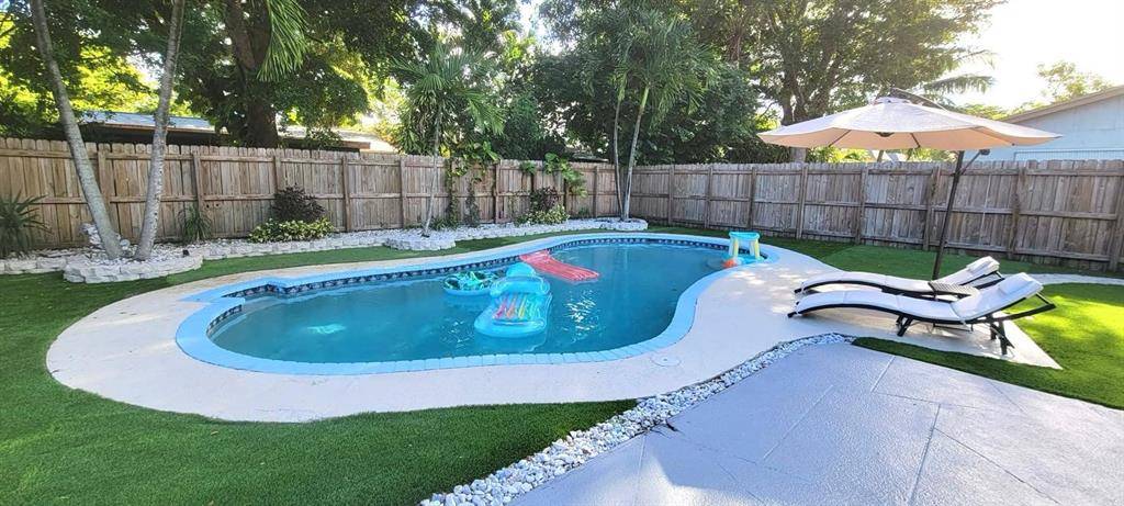 North Lauderdale, FL 33068,7521 Kimberly Blvd