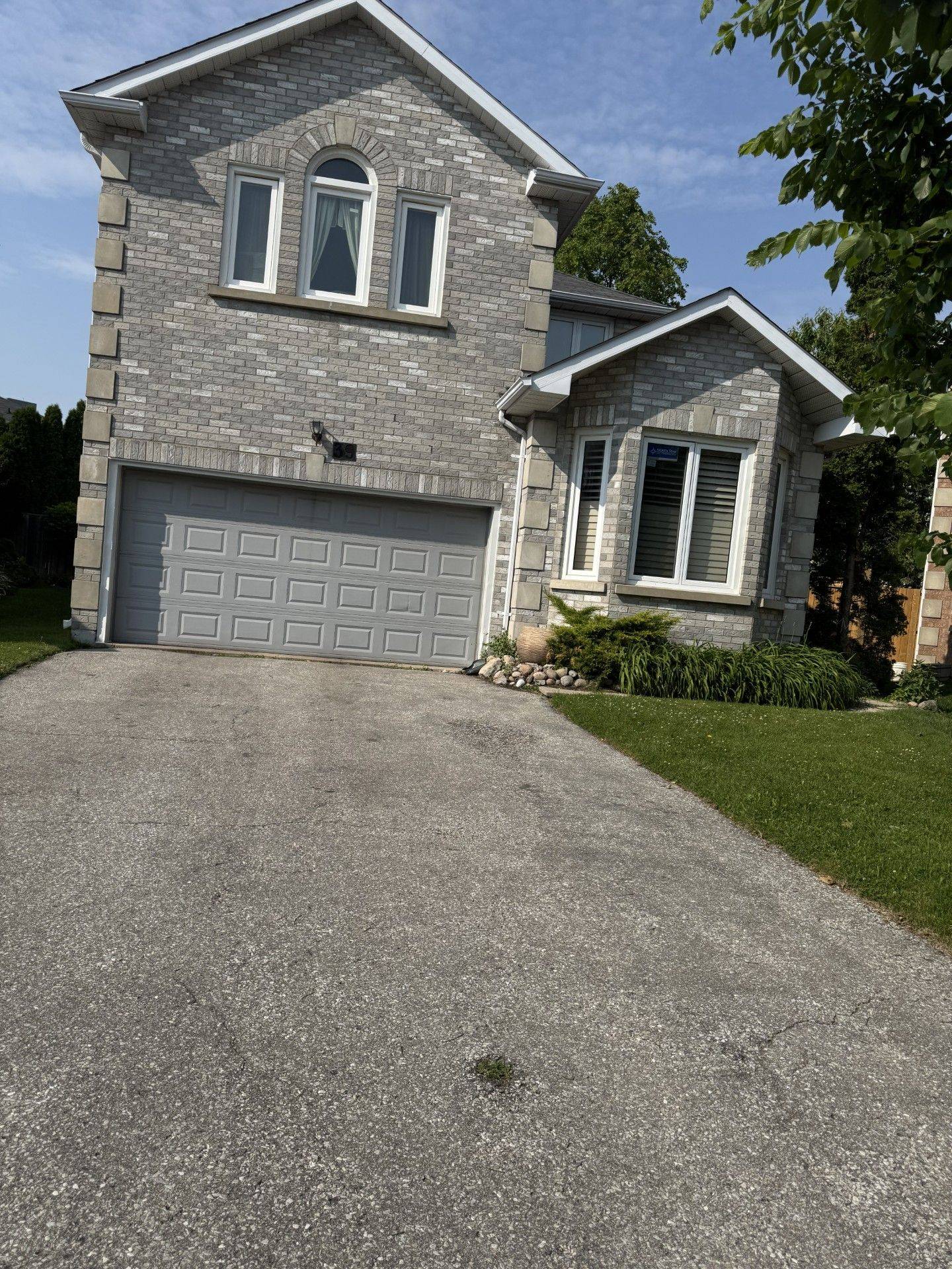 39 Cantertrot CT E, Vaughan, ON L4J 7X7