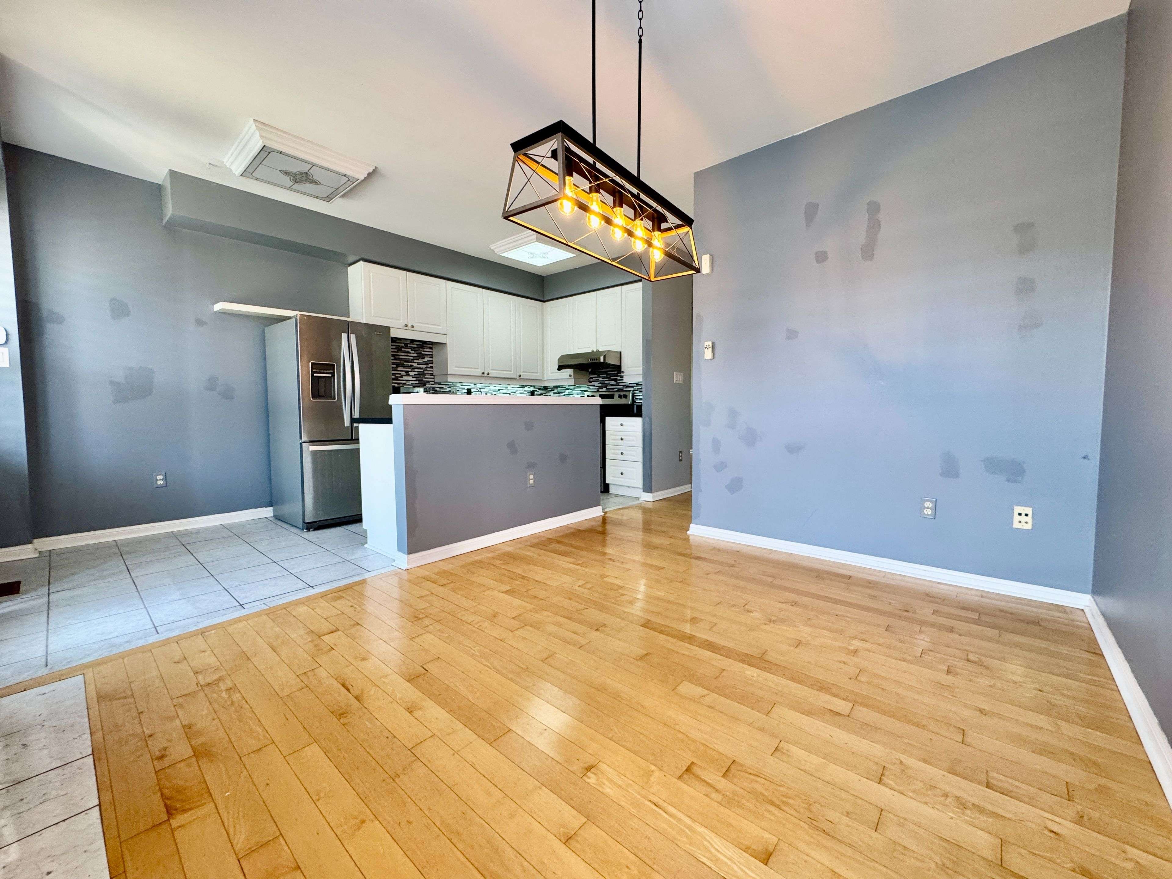 Markham, ON L6B 1C2,77 White's Hill AVE