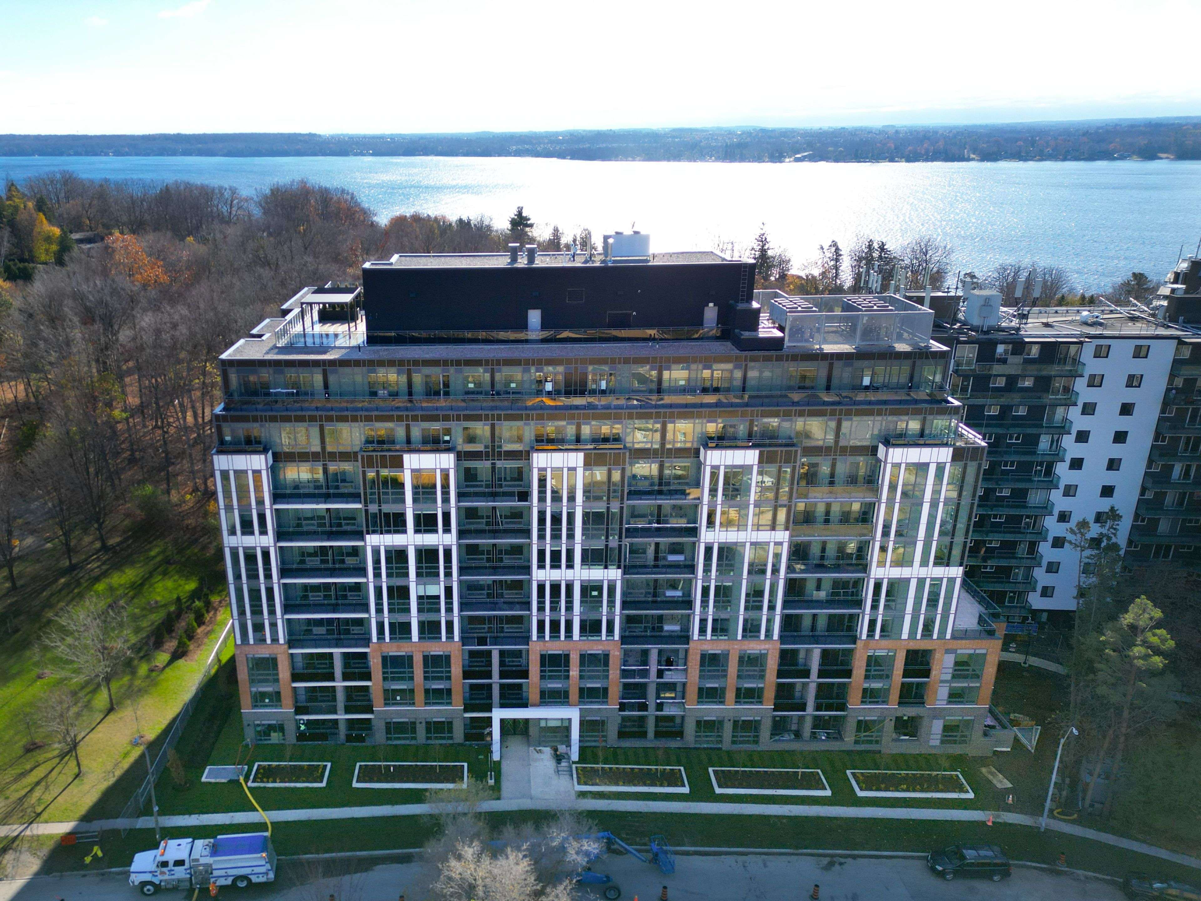 Barrie, ON L4M 0L6,41 Johnson ST #1019