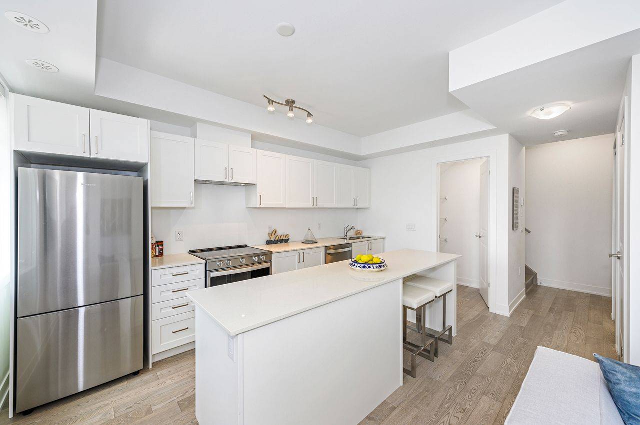 Mississauga, ON L5G 0C6,1075 Douglas McCurdy Common #251