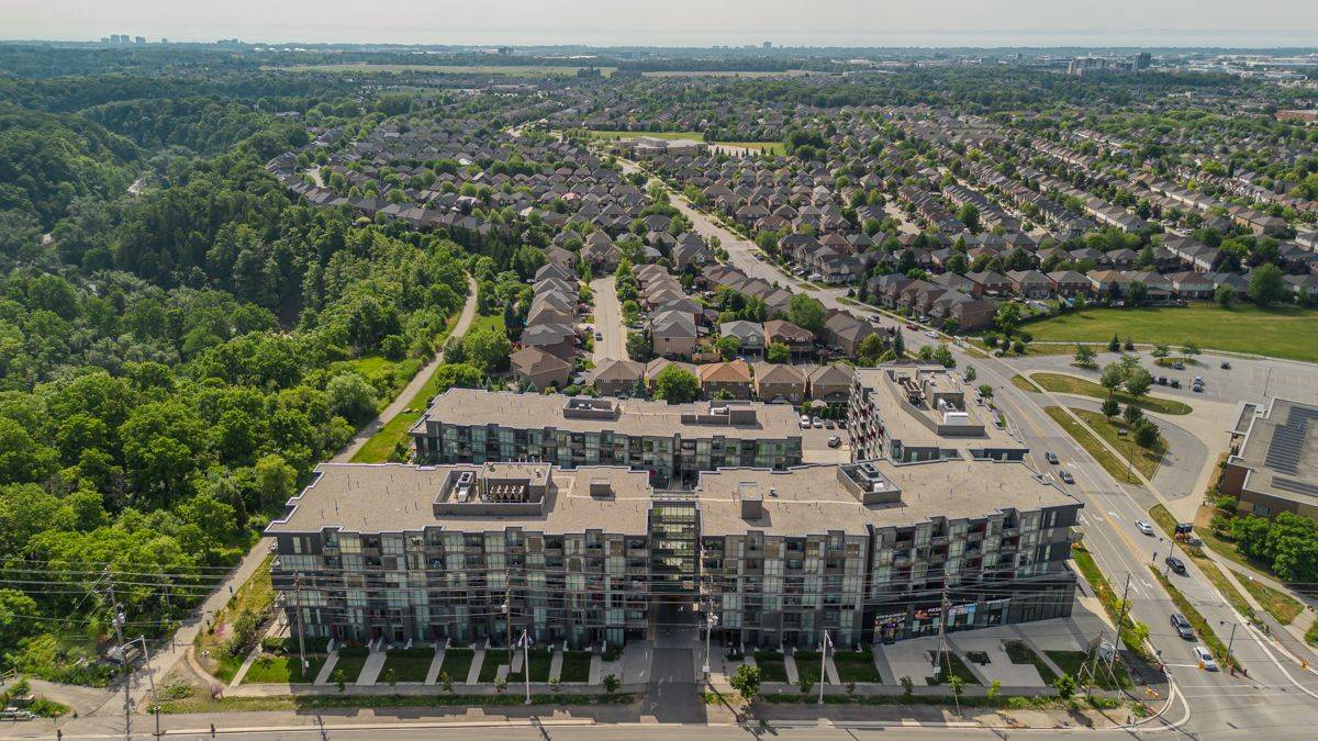 Burlington, ON L7L 0J4,5220 Dundas ST #D312