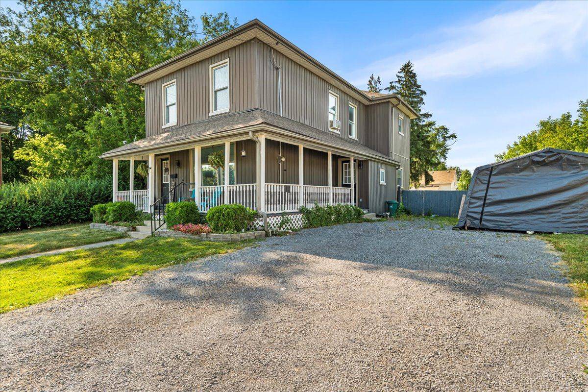 Belleville, ON K8P 2A2,8 Olive ST