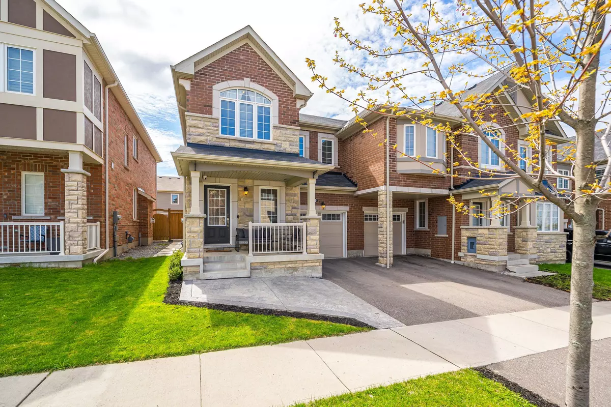 Whitby, ON L1P 0G4,45 George Holley ST
