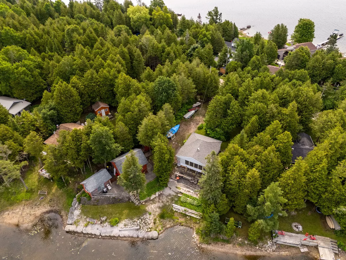 Northern Bruce Peninsula, ON N0H 2T0,42 STEWARTS PT